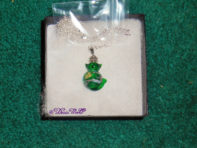 Emerald kitty keepsake naecklace urn