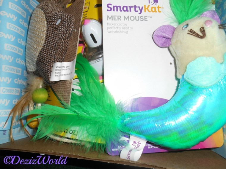 Contents of Chewy Goody Box