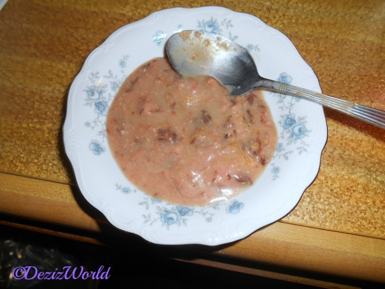 Weruva BFF beef and chicken food on a plate